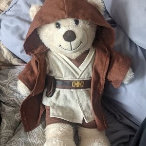 Starwars build a Bear (plays music)
